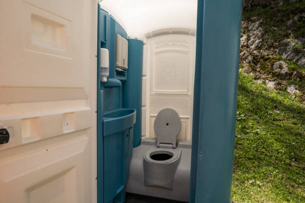 Best Portable restroom trailer rental  in Park Hills, MO