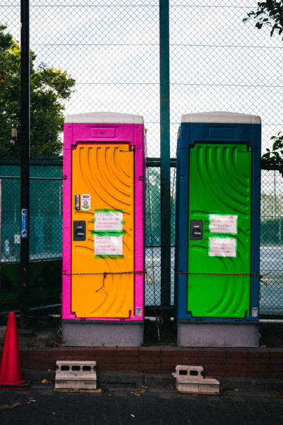 Porta potty delivery and setup in Park Hills, MO